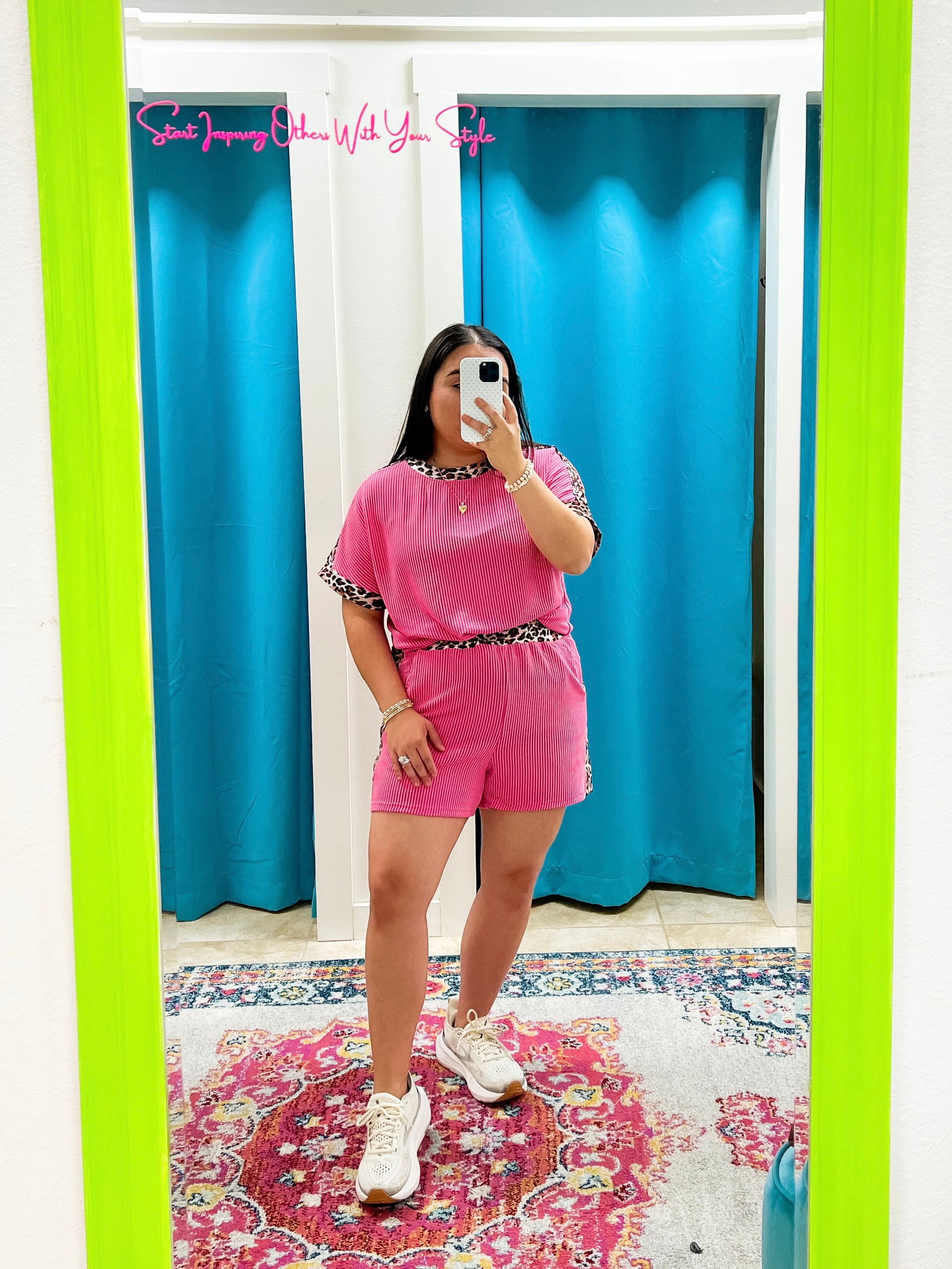 Pink & Wild Shorts (S-XL)