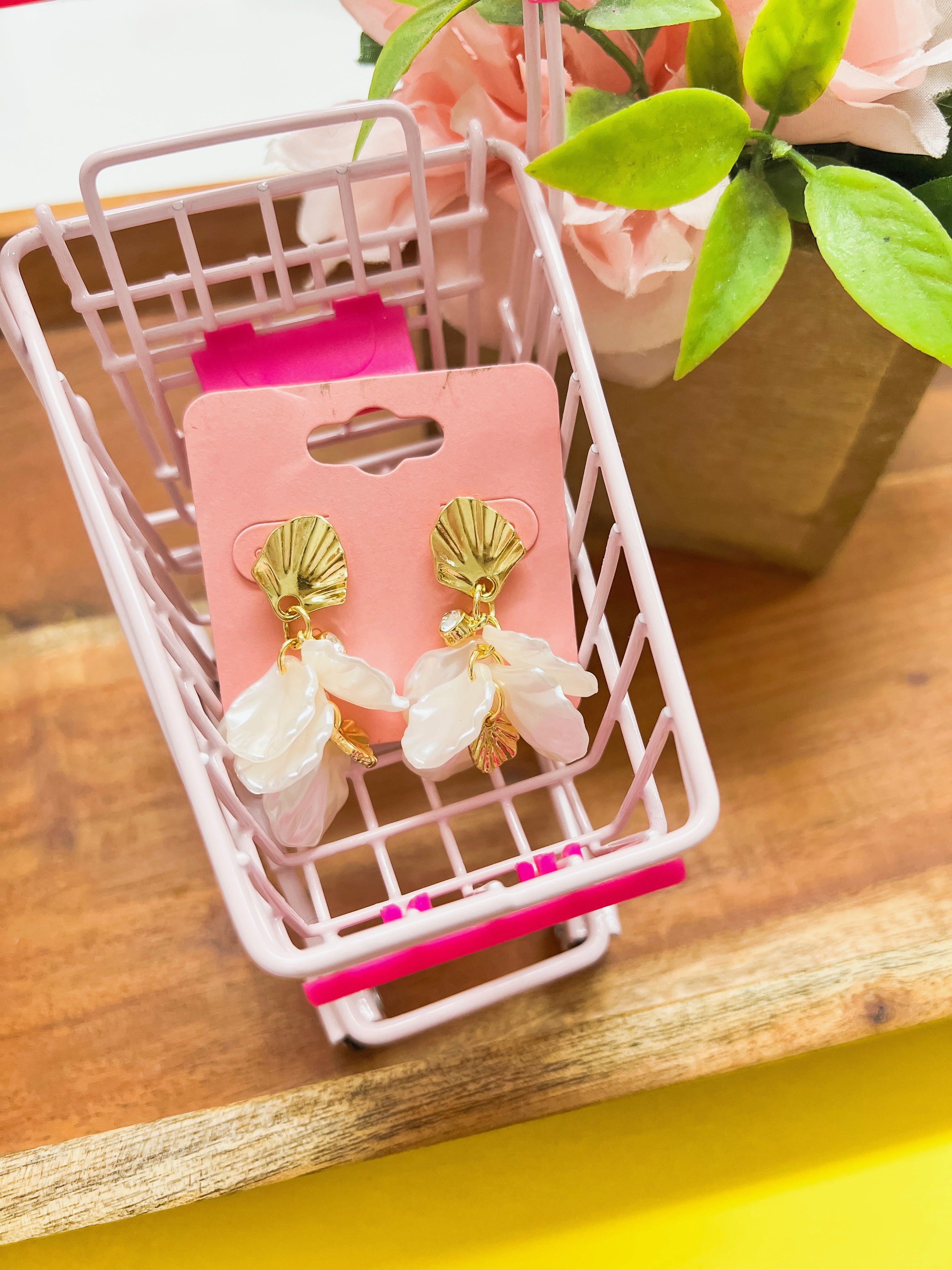 Shell Cluster Earrings